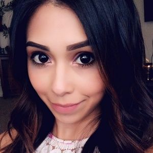 Meet your Posher, Fatima